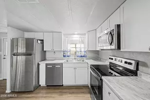 10401 N Cave Creek Rd, Phoenix, AZ 85020 - Photo 9