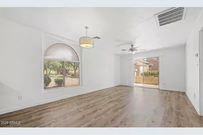 7040 W Olive Avenue #40, Peoria, AZ 85345 - Photo 7