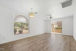 7040 W Olive Ave, Peoria, AZ 85345 - Photo 7