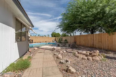 161 W 15th Avenue, Apache Junction, AZ 85120 - Photo 17