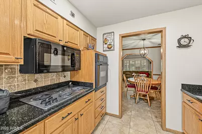 10947 W Meade Drive, Sun City, AZ 85351 - Photo 17