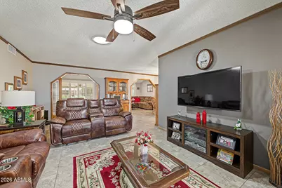 10947 W Meade Drive, Sun City, AZ 85351 - Photo 13