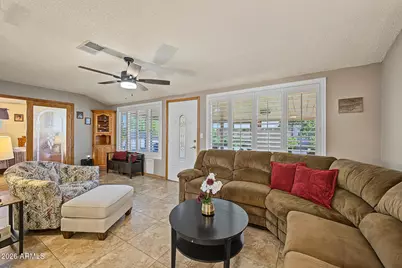 10947 W Meade Drive, Sun City, AZ 85351 - Photo 9
