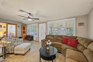 10947 W Meade Dr, Sun City, AZ 85351 - Photo 9