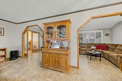 10947 W Meade Drive, Sun City, AZ 85351 - Photo 11