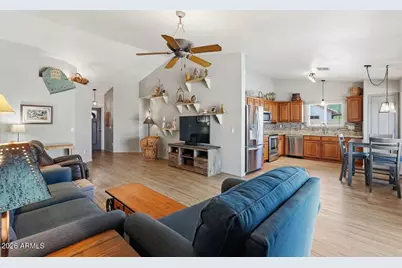 20849 N 104th Lane, Peoria, AZ 85382 - Photo 9