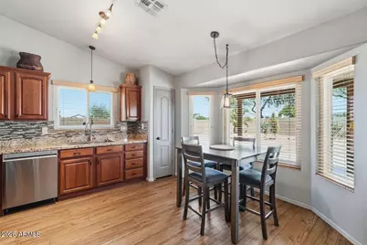 20849 N 104th Lane, Peoria, AZ 85382 - Photo 5
