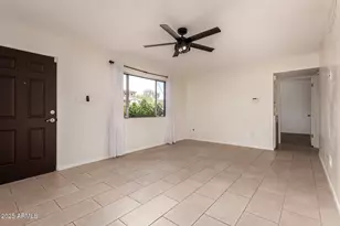 1407 E El Camino Dr, Phoenix, AZ 85020 - Photo 7