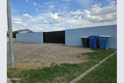 8637 W Earll Drive, Phoenix, AZ 85037 - Photo 5