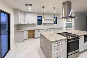 8637 W Earll Dr, Phoenix, AZ 85037 - Photo 3