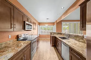 3334 E Utopia Rd, Phoenix, AZ 85050 - Photo 17
