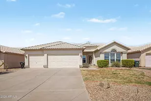 3334 E Utopia Rd, Phoenix, AZ 85050 - Photo 1