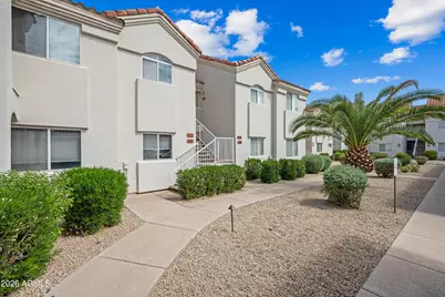 10401 N 52nd St -- #126, Paradise Valley, AZ 85253 - Photo 3
