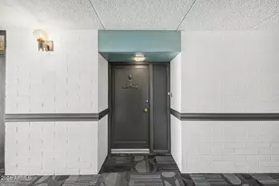 6502 N Central Ave, Phoenix, AZ 85012 - Photo 3