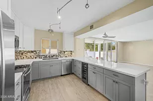 6502 N Central Ave, Phoenix, AZ 85012 - Photo 13