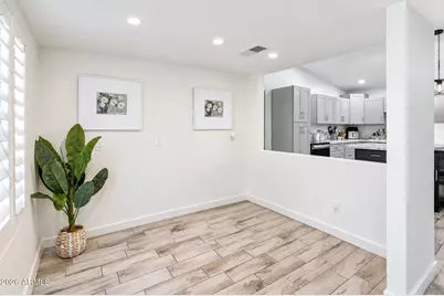 7139 W Earll Drive, Phoenix, AZ 85033 - Photo 9