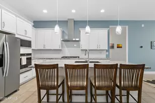 17429 W Surrey Dr, Surprise, AZ 85388 - Photo 9
