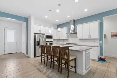 17429 W Surrey Drive, Surprise, AZ 85388 - Photo 7