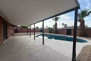 3529 W Stella Ln, Phoenix, AZ 85019 - Photo 7