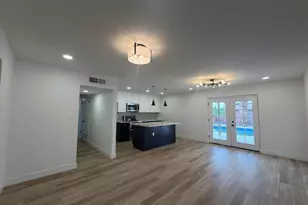 3529 W Stella Ln, Phoenix, AZ 85019 - Photo 15