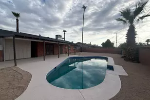 3529 W Stella Ln, Phoenix, AZ 85019 - Photo 5