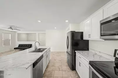 12645 W Palmaire Avenue, Glendale, AZ 85307 - Photo 11
