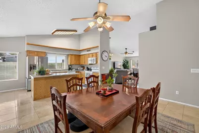 7834 W Hearn Road, Peoria, AZ 85381 - Photo 13