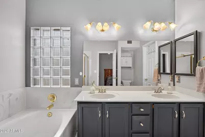 7834 W Hearn Road, Peoria, AZ 85381 - Photo 29