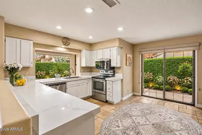 9719 N 100th Street, Scottsdale, AZ 85258 - Photo 7