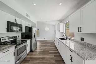 4009 W Misty Willow Ln, Glendale, AZ 85310 - Photo 5