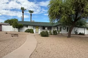 3034 N 34th Pl, Phoenix, AZ 85018 - Photo 3