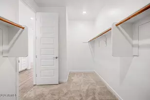 670 S Owl Dr, Gilbert, AZ 85296 - Photo 13