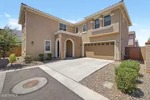670 S Owl Dr, Gilbert, AZ 85296 - Photo 1