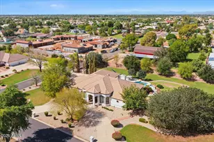 176 S Equestrian Ct, Gilbert, AZ 85296 - Photo 1