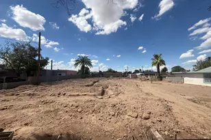 5228 S 3rd St, Phoenix, AZ 85040 - Photo 1