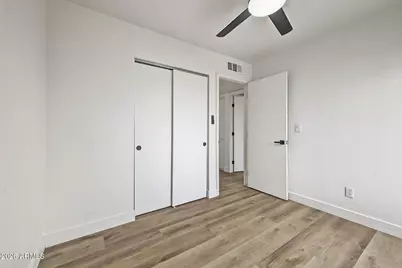 7034 W Palo Verde Avenue, Peoria, AZ 85345 - Photo 17