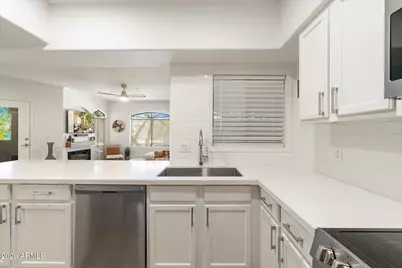 15095 N Thompson Peak Parkway #2027, Scottsdale, AZ 85260 - Photo 11