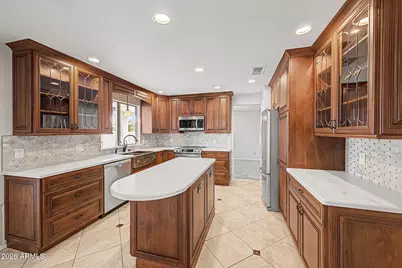 3922 E Goldfinch Gate Lane, Phoenix, AZ 85044 - Photo 3
