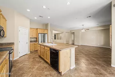 6587 S Martingale Road, Gilbert, AZ 85298 - Photo 15