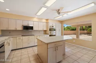6235 E Paradise Ln, Scottsdale, AZ 85254 - Photo 15