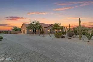 19524 W Corto Ln, Buckeye, AZ 85326 - Photo 3