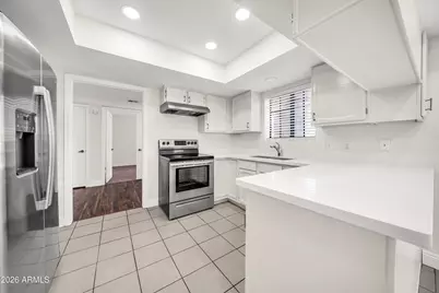 8302 N 21st Drive #L201, Phoenix, AZ 85021 - Photo 11