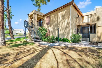 8302 N 21st Drive #L201, Phoenix, AZ 85021 - Photo 3