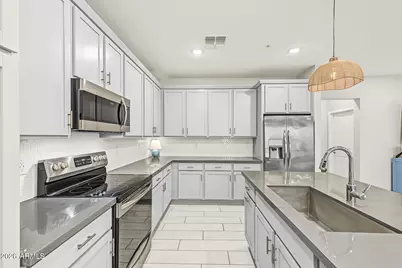155 N Lakeview Boulevard #227, Chandler, AZ 85225 - Photo 17