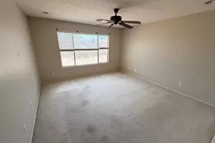 6877 S Oakmont Dr, Chandler, AZ 85249 - Photo 5