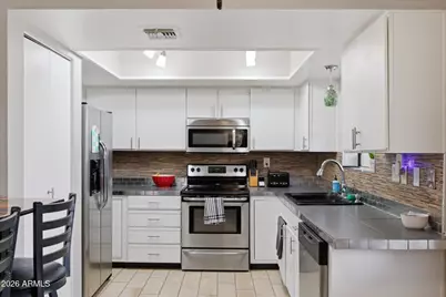 3635 N 37th Street #10, Phoenix, AZ 85018 - Photo 9