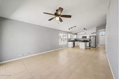 881 E Orchid Lane, Chandler, AZ 85225 - Photo 9