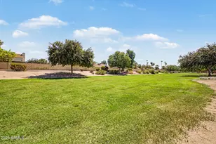 881 E Orchid Ln, Chandler, AZ 85225 - Photo 37