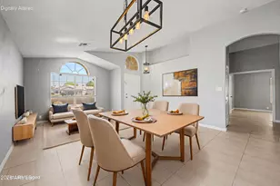 881 E Orchid Ln, Chandler, AZ 85225 - Photo 7