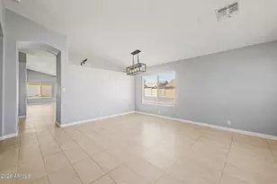 881 E Orchid Ln, Chandler, AZ 85225 - Photo 5